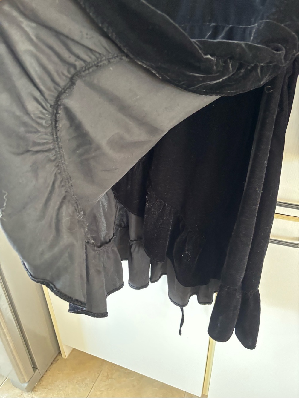 GAP Velvet Wrap Dress XXL Black Long Sleeve Ruffle Hem Waist Tie Plus Size - Picture 4 of 12